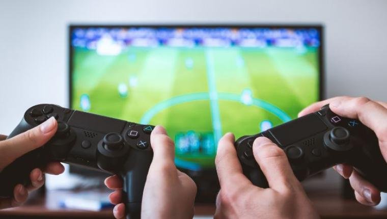 How Mobile Games Are Influencing Traditional Gaming Consoles