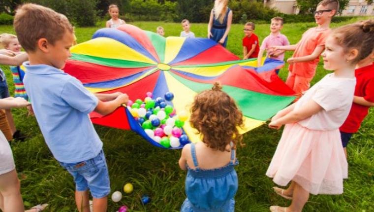 The Benefits of Outdoor Play: Why Nature is Essential for Child Development