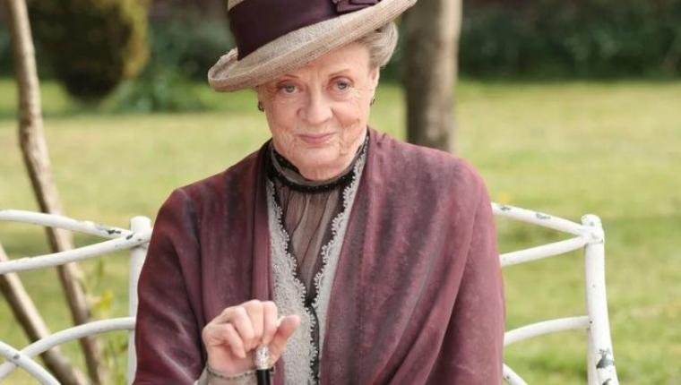 Maggie Smith, Beloved ‘Downton Abbey’ and ‘Harry Potter’ Star, Dead at 89