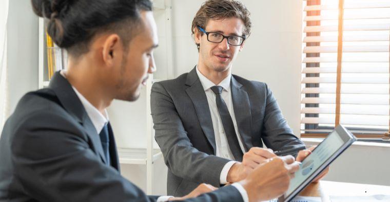 The Impact of AI on E-Commerce: Personalization, Chatbots, and Smart Recommendations