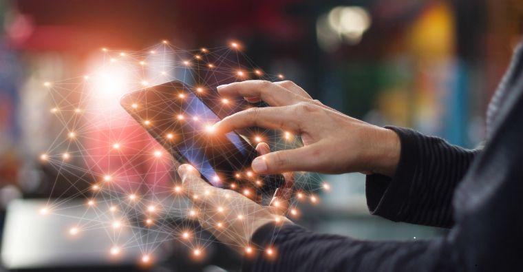 The Social Side of Mobile Gaming: How Smartphones Are Connecting Global Communities